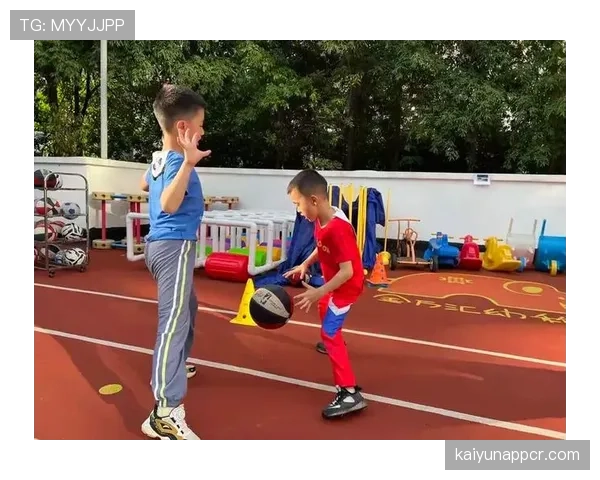 篮球新手必学的防守规则详解：如何合法进行一对一防守